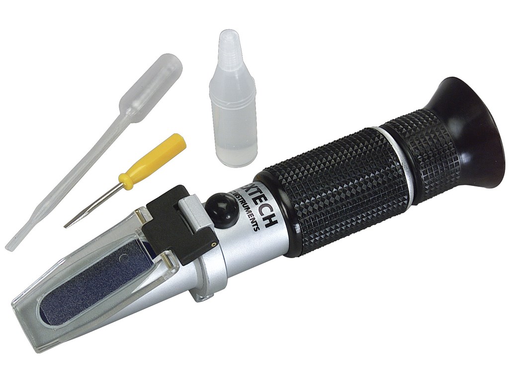 Extech RH40 Battery Acid and Engine Coolant Refractometer with ATC
